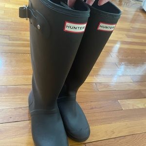 Womens Hunter Boots Size 10 lightly used